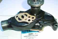 15201 Mercruiser V6-V8 water pump Chevy engine