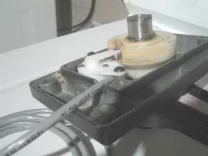 L OMC electric shift switch instalation 3.jpg