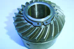 Forward gear clutch hub spring