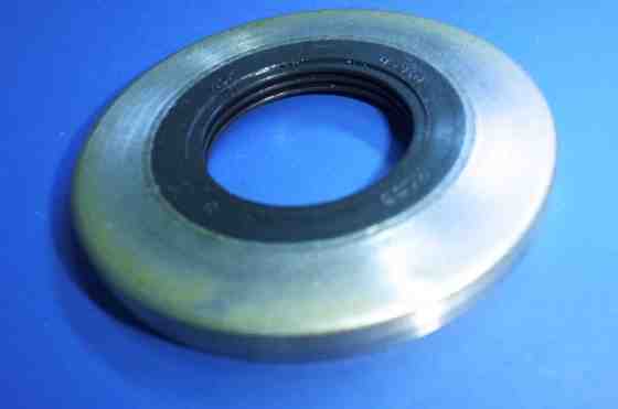 W 85910 Mercruiser gimbal bearing oil seal.jpg